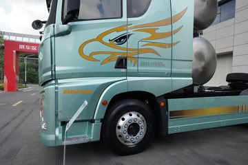 ���ӥ; ����� 15.6L LNG 660���� 6X4 һ�����12�� AMT�Զ��� ǣ����ͼƬ