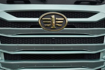 ���ӥ; ����� 15.6L LNG 660���� 6X4 һ�����12�� AMT�Զ��� ǣ����ͼƬ