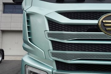 ���ӥ; ����� 15.6L LNG 660���� 6X4 һ�����12�� AMT�Զ��� ǣ����ͼƬ