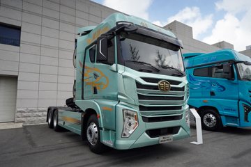 ���ӥ; ����� 15.6L LNG 660���� 6X4 һ�����12�� AMT�Զ��� ǣ����ͼƬ