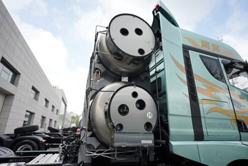 ���ӥ; ����� 15.6L LNG 660���� 6X4 һ�����12�� AMT�Զ��� ǣ����ͼƬ