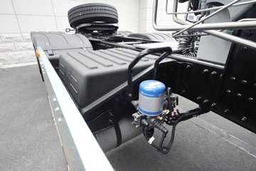 ���ӥ; ����� 15.6L LNG 660���� 6X4 һ�����12�� AMT�Զ��� ǣ����ͼƬ