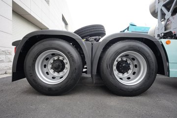 ���ӥ; ����� 15.6L LNG 660���� 6X4 һ�����12�� AMT�Զ��� ǣ����ͼƬ