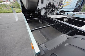 ���ӥ; ����� 15.6L LNG 660���� 6X4 һ�����12�� AMT�Զ��� ǣ����ͼƬ