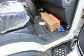 悍将M&nbsp;垃圾运输车驾驶室图片