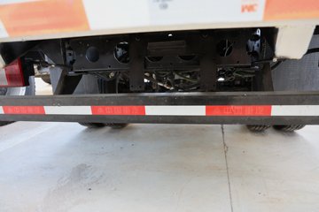 �й�����HOWO ����M 140���� 4X2 ��ʽ������(������)ͼƬ