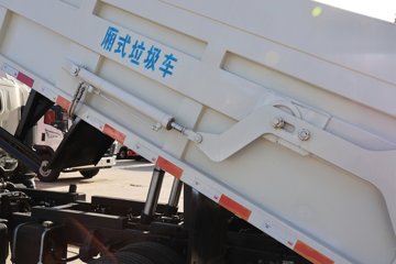 �й�����HOWO ����M 140���� 4X2 ��ʽ������(������)ͼƬ