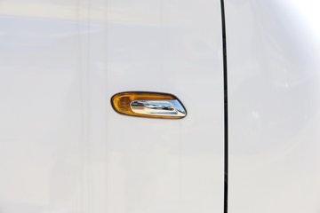 Զ�� ����F5E 4.02�׵��Ŵ��綯����΢�� ��о62kWhͼƬ