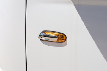 Զ�� ����F5E 4.02�׵��Ŵ��綯����΢�� ��о62kWhͼƬ