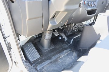 Զ�� ����F5E 4.02�׵��Ŵ��綯����΢�� ��о62kWhͼƬ