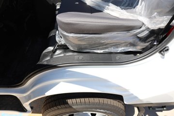 Զ�� ����F5E 4.02�׵��Ŵ��綯����΢�� ��о62kWhͼƬ