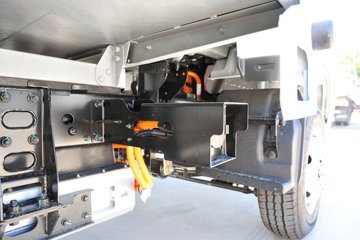 Զ�� ����F5E 4.02�׵��Ŵ��綯����΢�� ��о62kWhͼƬ