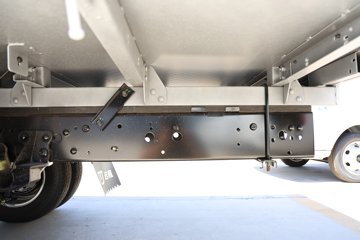 Զ�� ����F5E 4.02�׵��Ŵ��綯����΢�� ��о62kWhͼƬ