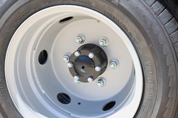 Զ�� ����F5E 4.02�׵��Ŵ��綯����΢�� ��о62kWhͼƬ