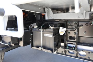 Զ�� ����F5E 4.02�׵��Ŵ��綯����΢�� ��о62kWhͼƬ