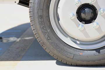 Զ�� ����F5E 4.02�׵��Ŵ��綯����΢�� ��о62kWhͼƬ