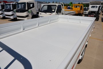 Զ�� ����F5E 4.02�׵��Ŵ��綯����΢�� ��о62kWhͼƬ