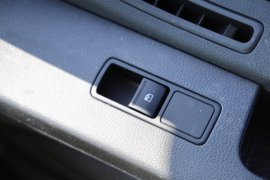 银河5&nbsp;牵引车驾驶室                                               图片