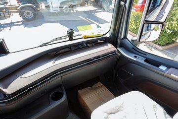 ŷ������5 14.5L LNG 580���� 6X4 �ɰ���12�� AMT�Զ��� ǣ����ͼƬ