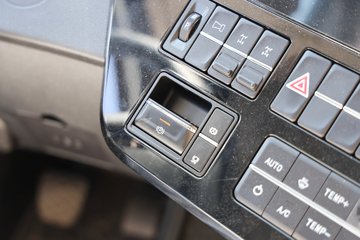 ŷ������5 14.5L LNG 580���� 6X4 �ɰ���12�� AMT�Զ��� ǣ����ͼƬ