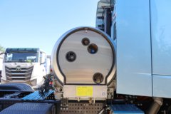 欧曼银河5 14.5L LNG 580马力 6X4 采埃孚12档 AMT自动档 牵引车