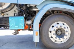 欧曼银河5 14.5L LNG 580马力 6X4 采埃孚12档 AMT自动档 牵引车