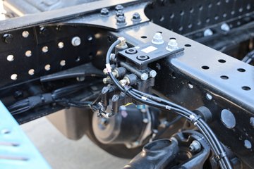 ŷ������5 14.5L LNG 580���� 6X4 �ɰ���12�� AMT�Զ��� ǣ����ͼƬ