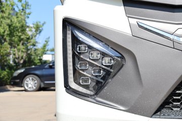 ŷ��GTL������ 4X2 ���綯ǣ���� ���׿�400.6kWhͼƬ