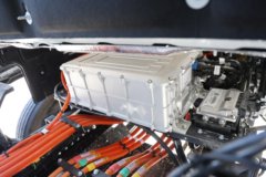 欧曼GTL星翼版 4X2 纯电动牵引车 爱易科400.6kWh