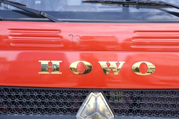 �й�����HOWO ���� 200���� 4X2 5.2����ж��ͼƬ