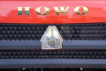 �й�����HOWO ���� 200���� 4X2 5.2����ж��ͼƬ