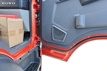 �й�����HOWO ���� 200���� 4X2 5.2����ж��ͼƬ