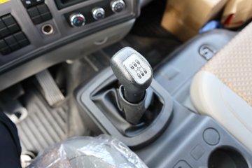 �й�����HOWO ���� 200���� 4X2 5.2����ж��ͼƬ