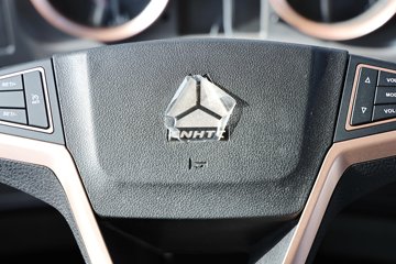 �й�����HOWO ���� 200���� 4X2 5.2����ж��ͼƬ