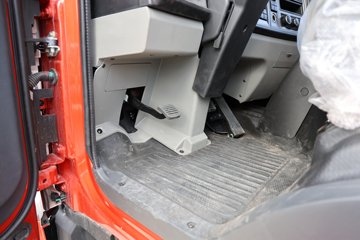 �й�����HOWO ���� 200���� 4X2 5.2����ж��ͼƬ