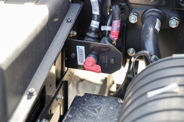 �й�����HOWO ���� 200���� 4X2 5.2����ж��ͼƬ