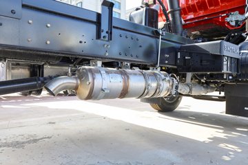 �й�����HOWO ���� 200���� 4X2 5.2����ж��ͼƬ