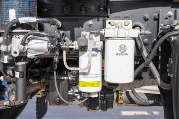 �й�����HOWO ���� 200���� 4X2 5.2����ж��ͼƬ