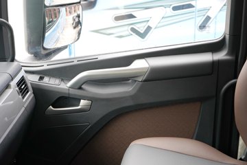 һ����� J7 640���� 8X4 9.4��AMT�Զ�����դʽ�ػ���ͼƬ