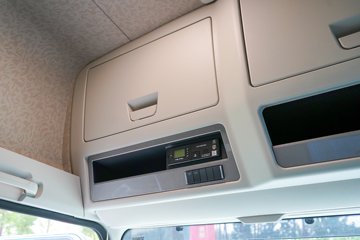 һ����� J7 640���� 8X4 9.4��AMT�Զ�����դʽ�ػ���ͼƬ