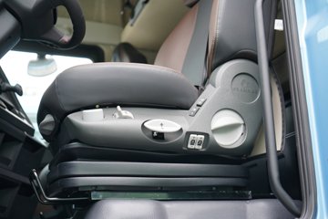 һ����� J7 640���� 8X4 9.4��AMT�Զ�����դʽ�ػ���ͼƬ