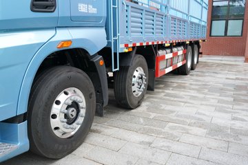 һ����� J7 640���� 8X4 9.4��AMT�Զ�����դʽ�ػ���ͼƬ