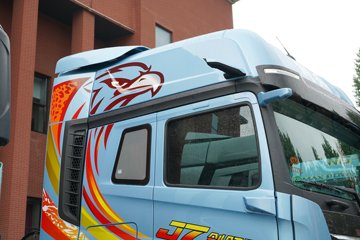 ���J7 ����� 15L LNG 640���� 6X4 һ�����12�� AMT�Զ��� ǣ����ͼƬ