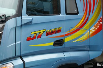 ���J7 ����� 15L LNG 640���� 6X4 һ�����12�� AMT�Զ��� ǣ����ͼƬ