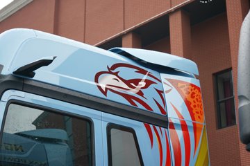 ���J7 ����� 15L LNG 640���� 6X4 һ�����12�� AMT�Զ��� ǣ����ͼƬ