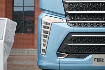 ���J7 ����� 15L LNG 640���� 6X4 һ�����12�� AMT�Զ��� ǣ����ͼƬ