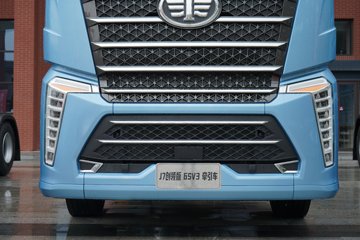 ���J7 ����� 15L LNG 640���� 6X4 һ�����12�� AMT�Զ��� ǣ����ͼƬ