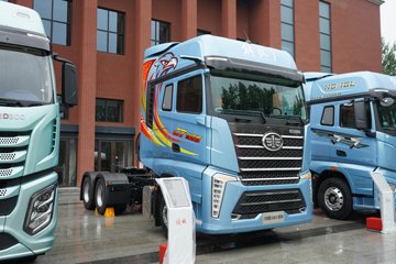 ���J7 ����� 15L LNG 640���� 6X4 һ�����12�� AMT�Զ��� ǣ����ͼƬ