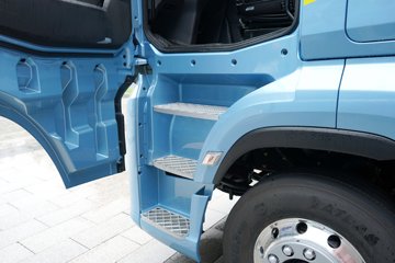 ���J7 ����� 15L LNG 640���� 6X4 һ�����12�� AMT�Զ��� ǣ����ͼƬ