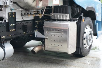 ���J7 ����� 15L LNG 640���� 6X4 һ�����12�� AMT�Զ��� ǣ����ͼƬ